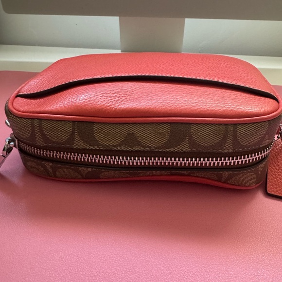 Mini Jamie Camera Bag With Signature Canvas - Picture 5 of 11